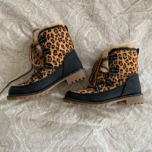 Snow boots ROOLEE size 8